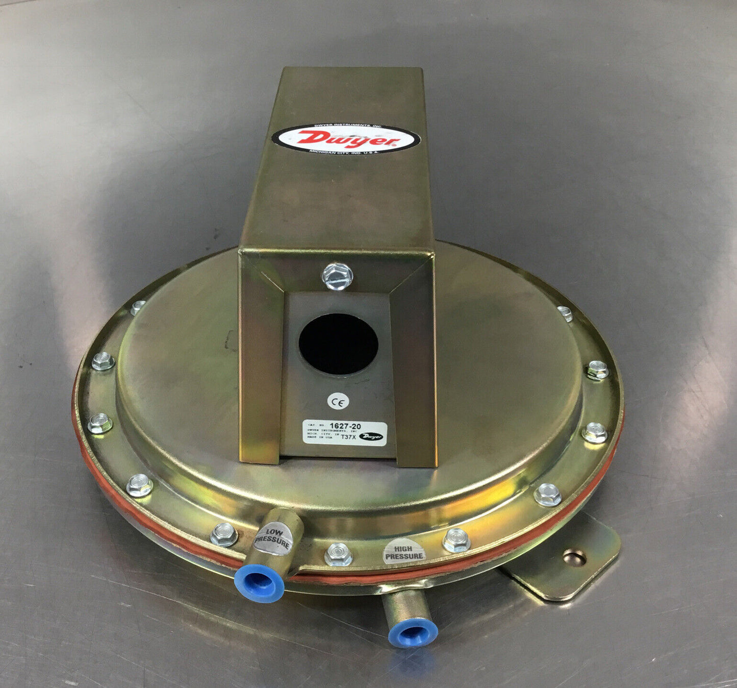 DWYER  1627-20  Pressure Switch 8.0 to 24 Inches     6E-16