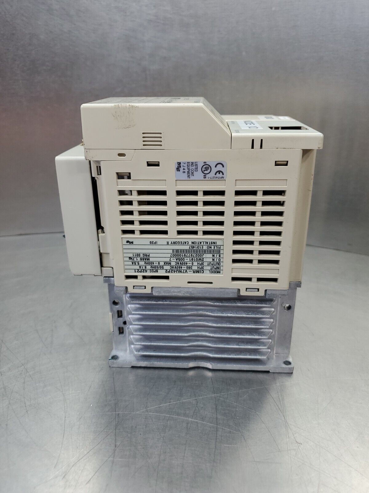 Yaskawa V7N (CIMR-V7NU42P2) 3PH 460V VARISPEED DRIVE.                         1C