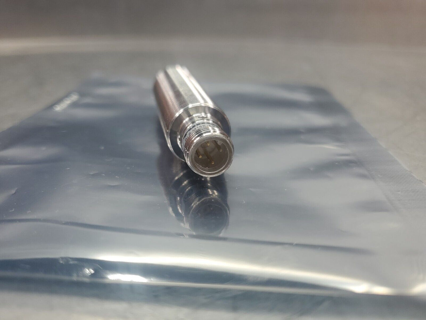 TURCK BI 8-M18E-AP6X-H1141 Proximity Sensor.                                5-E2