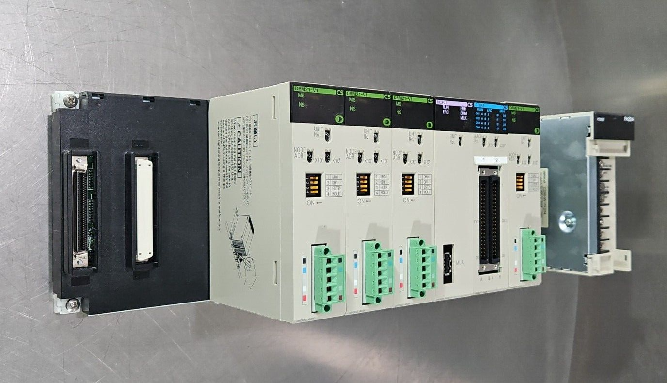 Omron CS1W-BI083 Base w/ C200HW-PA204 / DRM21-V1/ NCF71 / CT041.       Loc 3B-11
