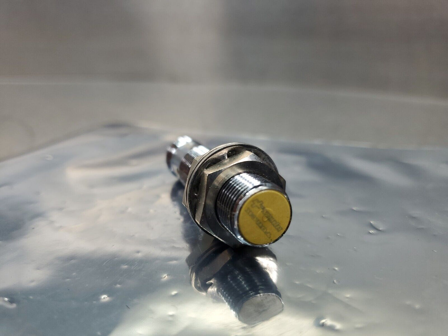 Turck BI4U-M12-AP6X-H1141 Proximity Switch Sensor.                          5-E2