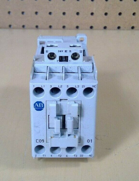 Allen-Bradley 100-C09D*01 Series A Contactor                                4E-7