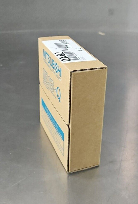 Mitsubishi QX82 Programmable Logic Controller - ***NEW***              Loc 3E-19