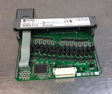 Load image into Gallery viewer, ALLEN BRADLEY 1746-OB32 /D Output Module.  3E-15
