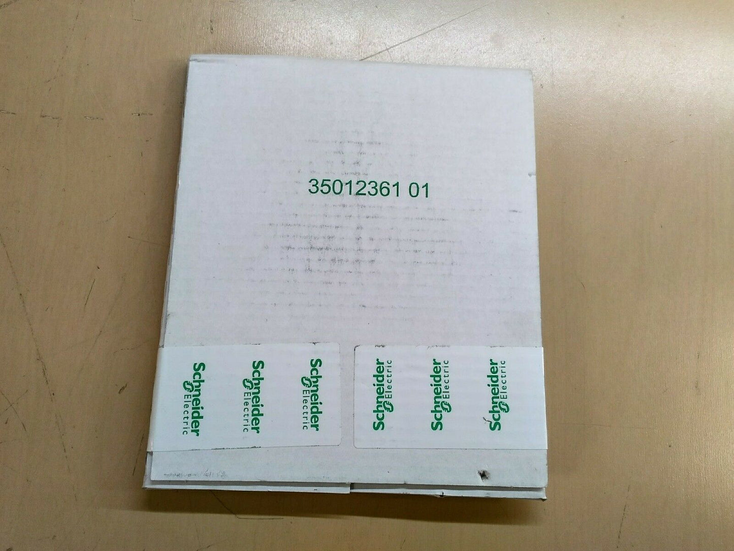 Schneider Compact Memory Card MPCYN00CFE00N                                 3D-9