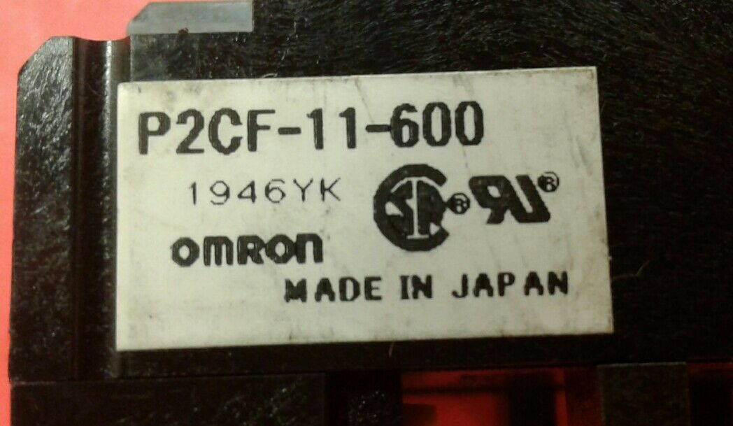 OMRON RELAY SOCKET BASE MOUNT  P2CF-11-600   4A