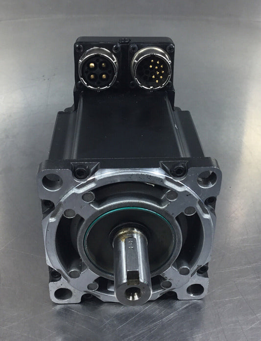 ALLEN BRADLEY  MPL-B420P-MJ22AA /A  AC Servo Motor 5000RPM Max  1.9 kW    1F