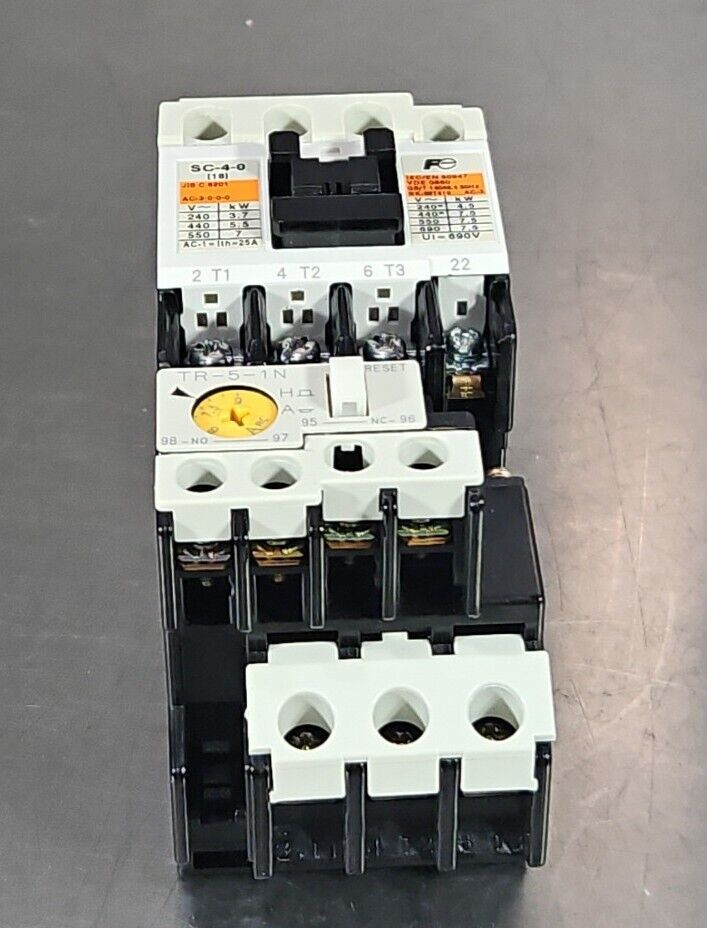 FUJI SC-4-0 with TR-5-1N/3. Reversing Contact.                            4D-24