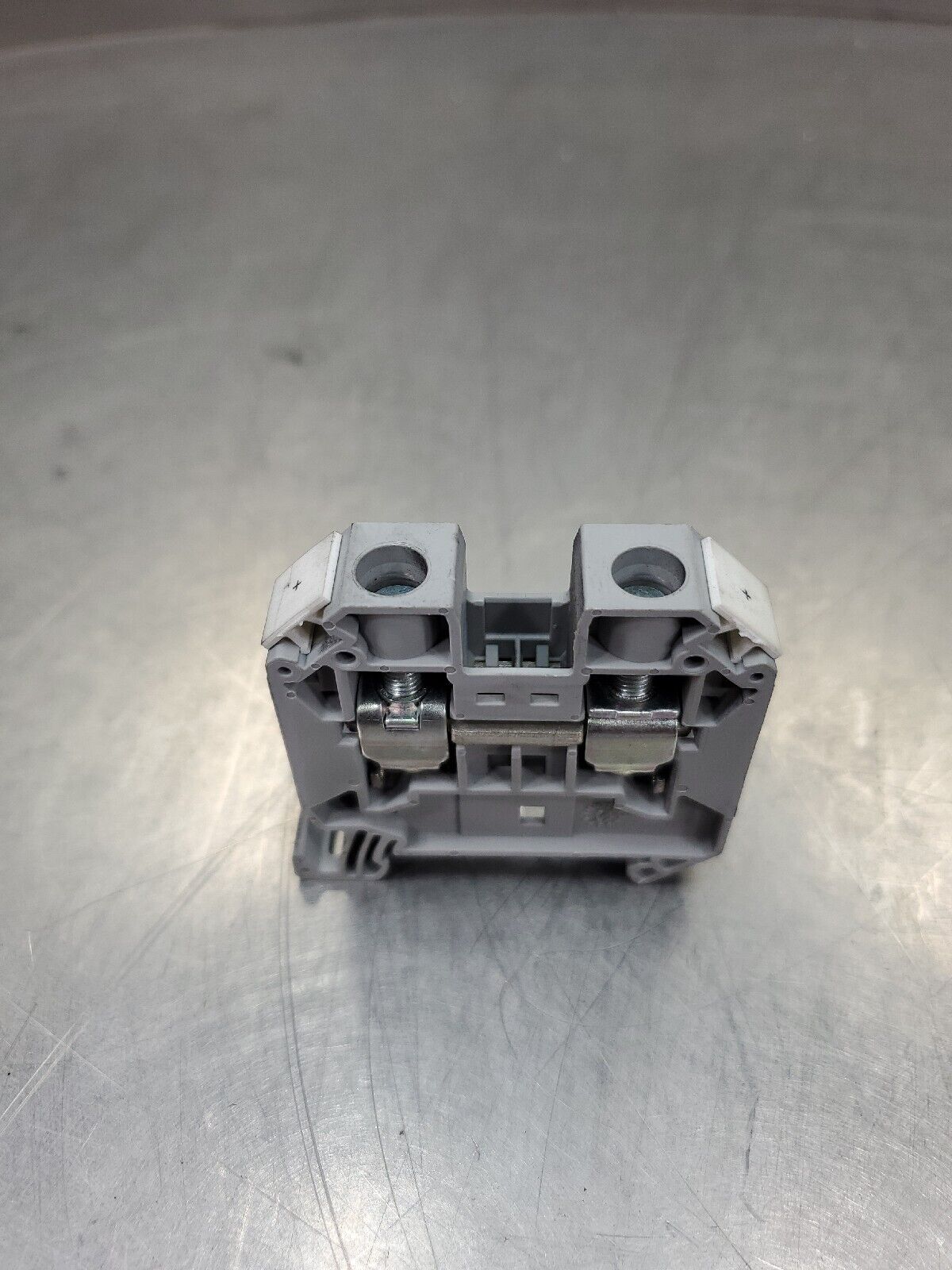 Phoenix Contact Typ UT 16 Terminal Block.                                   4D-8