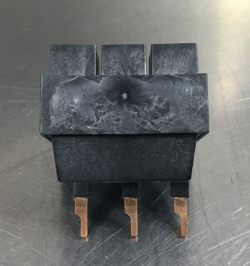WEG  LST25  Terminal Block 3 Pole 63A Max 690 VAC      4H