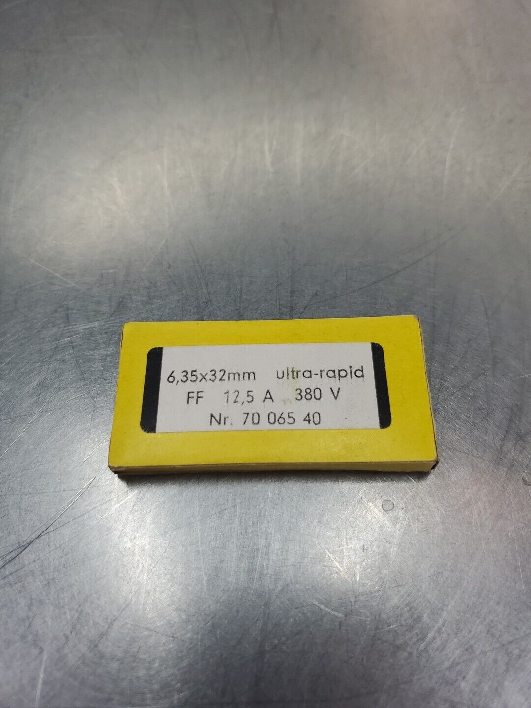 SIBA Nr. 70-065-40 12.5A 380V Fuse, (6.35x32mm) Lot of 6.                  4E-21