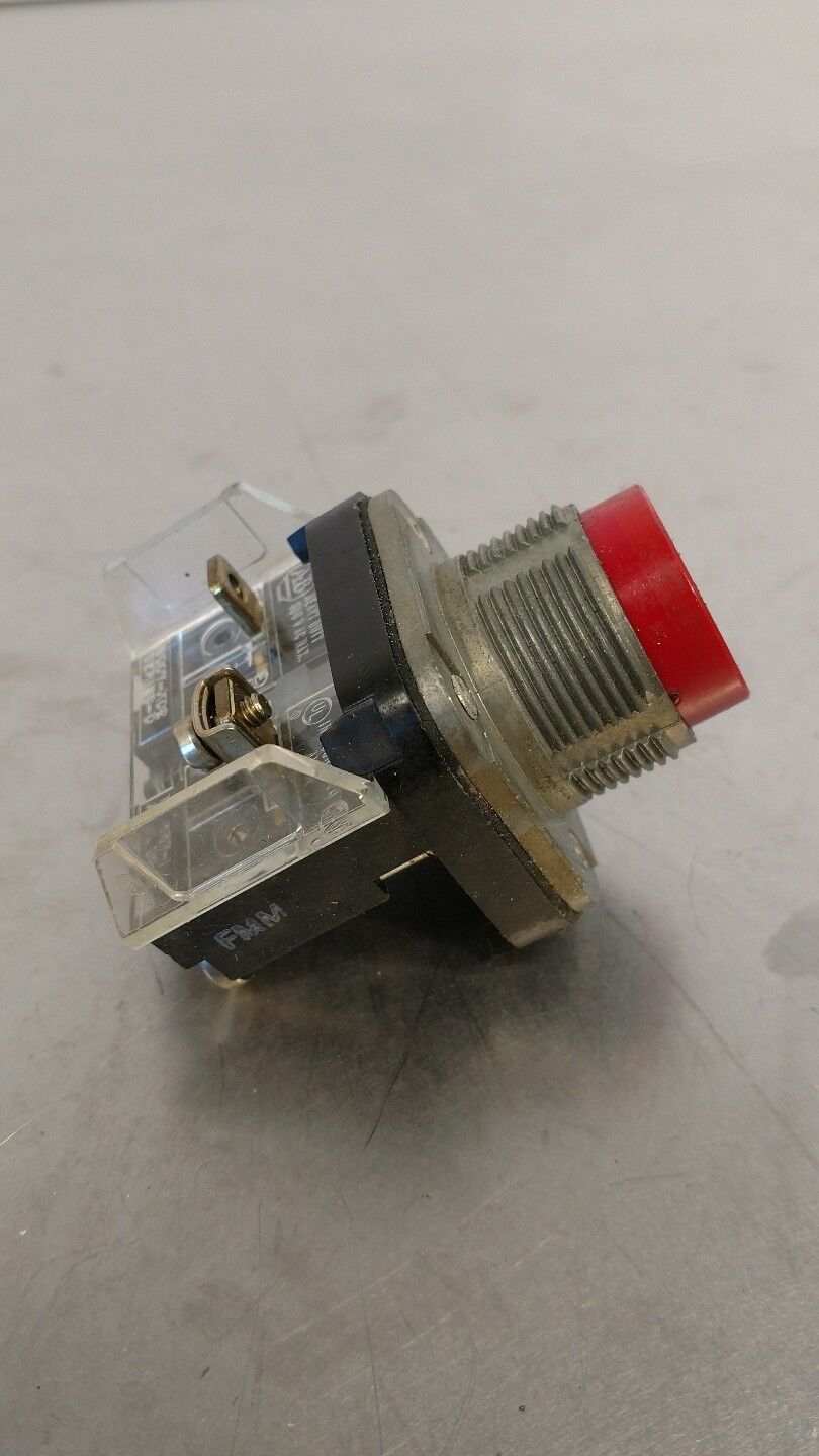ALLEN BRADLEY Extended Round Red Push Button 800T-B Ser T 4A
