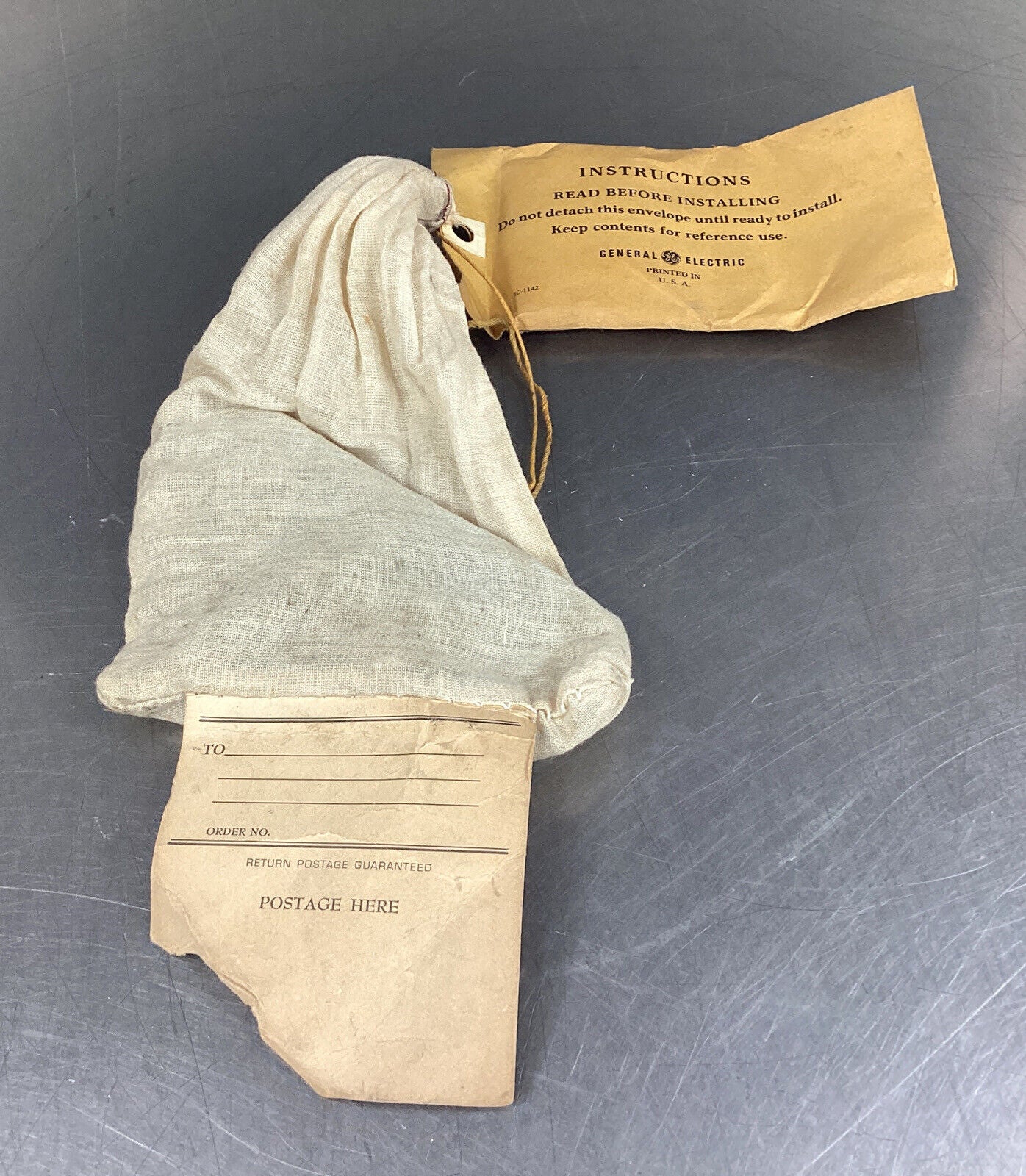 General Electric Rheostat, 600 Volt, Cat.# 8070EB105AE75  216 Ohms        4B