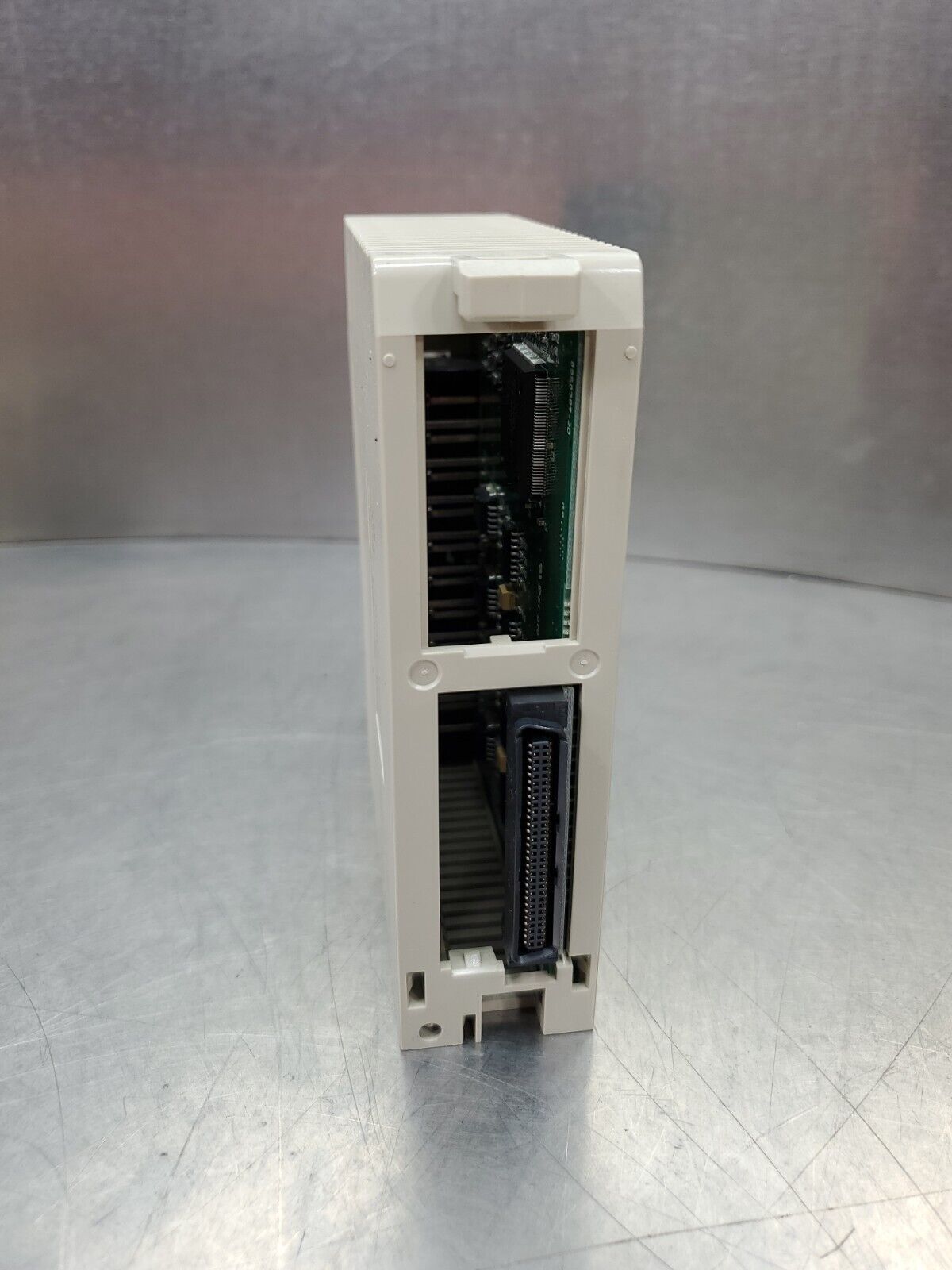 Omron CS1W-OD212 24VDC Output Unit.                 3C-17