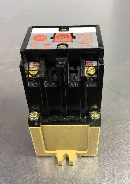 ALLEN-BRADLEY 700-PK200A1 / B MASTER CONTROL AC RELAY    4B