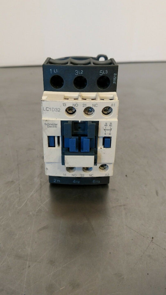 SCHNEIDER ELECTRIC LC1D32 CONTACTOR                                        4E-12