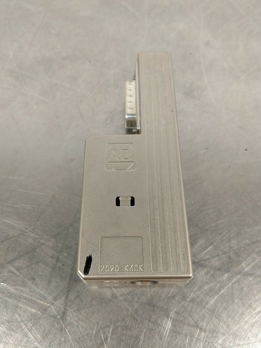 Allen Bradley 2090-K6CK Servo Motor 26-Pin Male IO Connector                3D-9