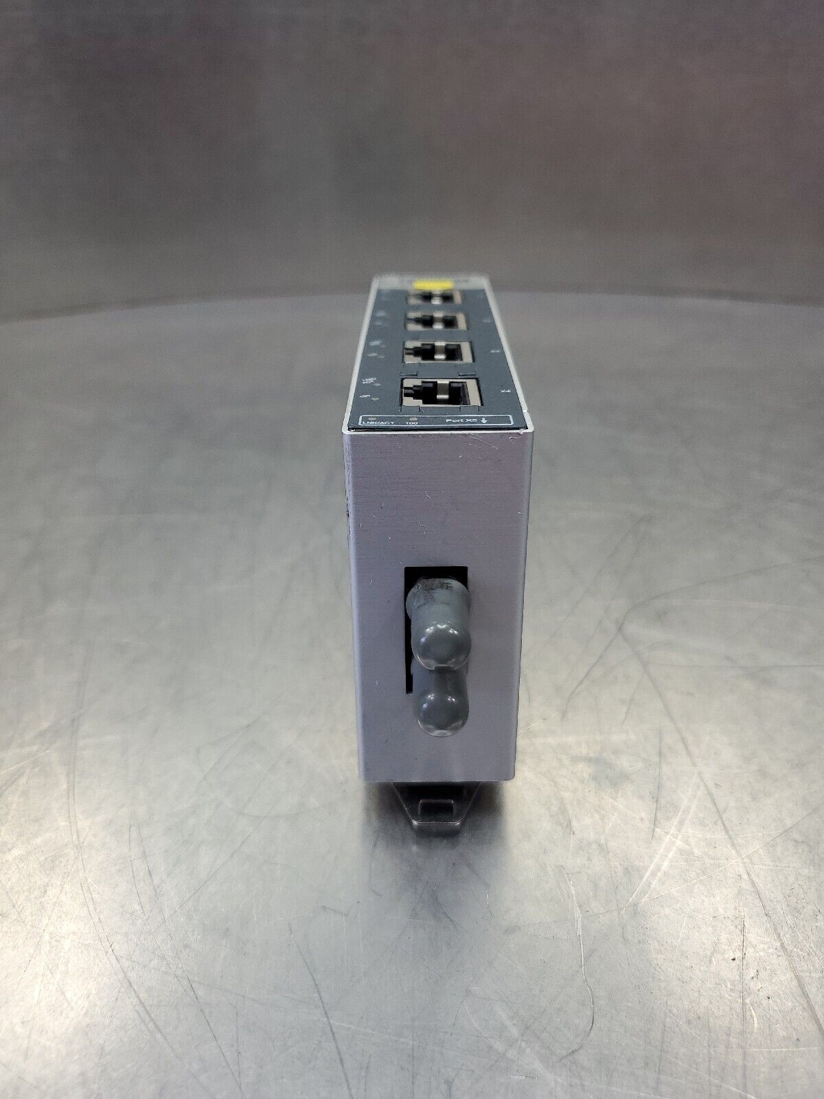 PHOENIX CONTACT FL SWITCH SFN 4TX/FX ST (2891453) HW 13 Module.            3E-14