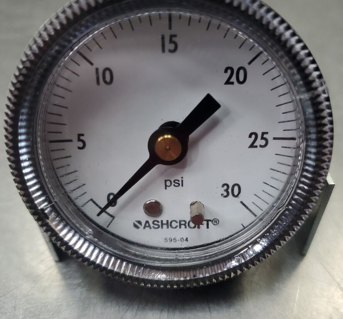 Ashcroft 595-04 2'' Pressure Gauge.                                           6D