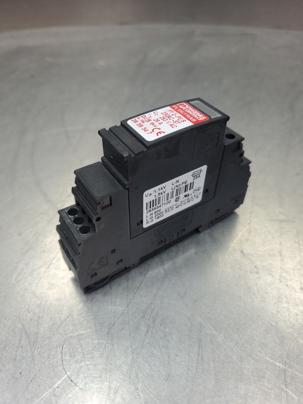 Phoenix Contact PT 2-PE/S 230AC-ST Surge Protection Plug.                  3D-28