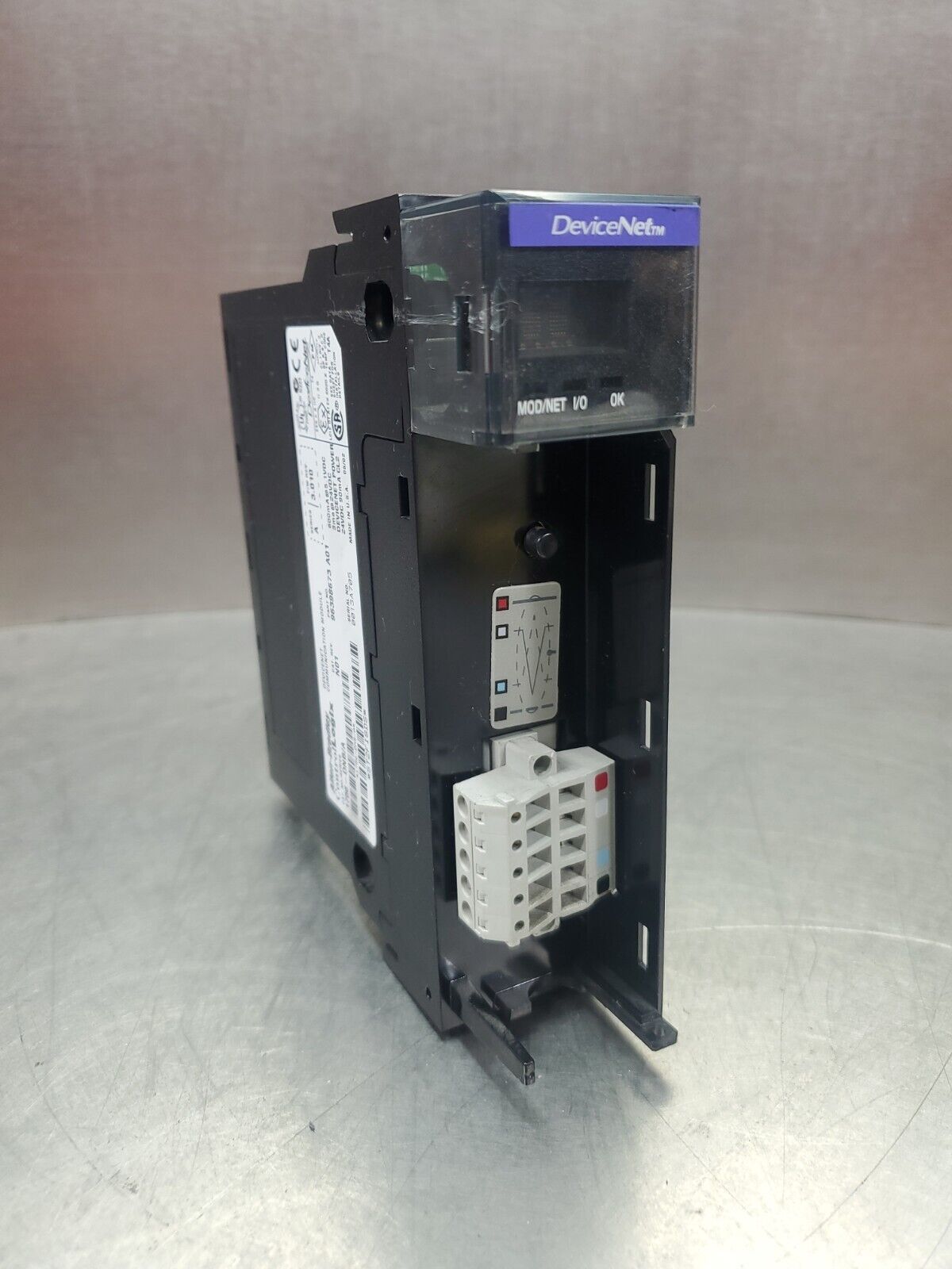 Allen Bradley 1756-DNB/A N01 ControlLogix Com. Module FW 3.010.            3C-10