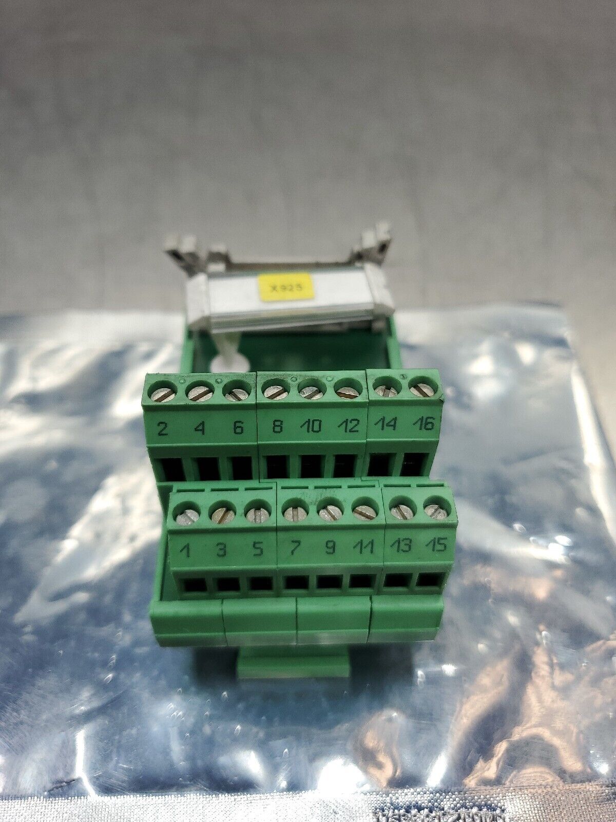 PHOENIX CONTACT FLKM 16 – 2281034 Terminal Block.                            4H