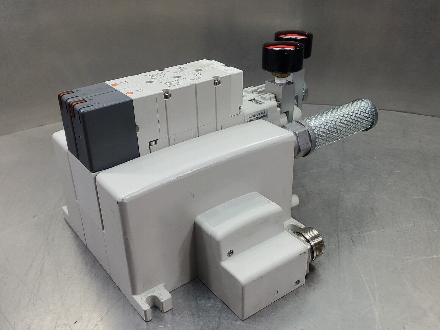 SMC HHB-113629 Manifold w/(2) VQC4100-5 Solenoid Valves & US21928 Modules. 6E-10