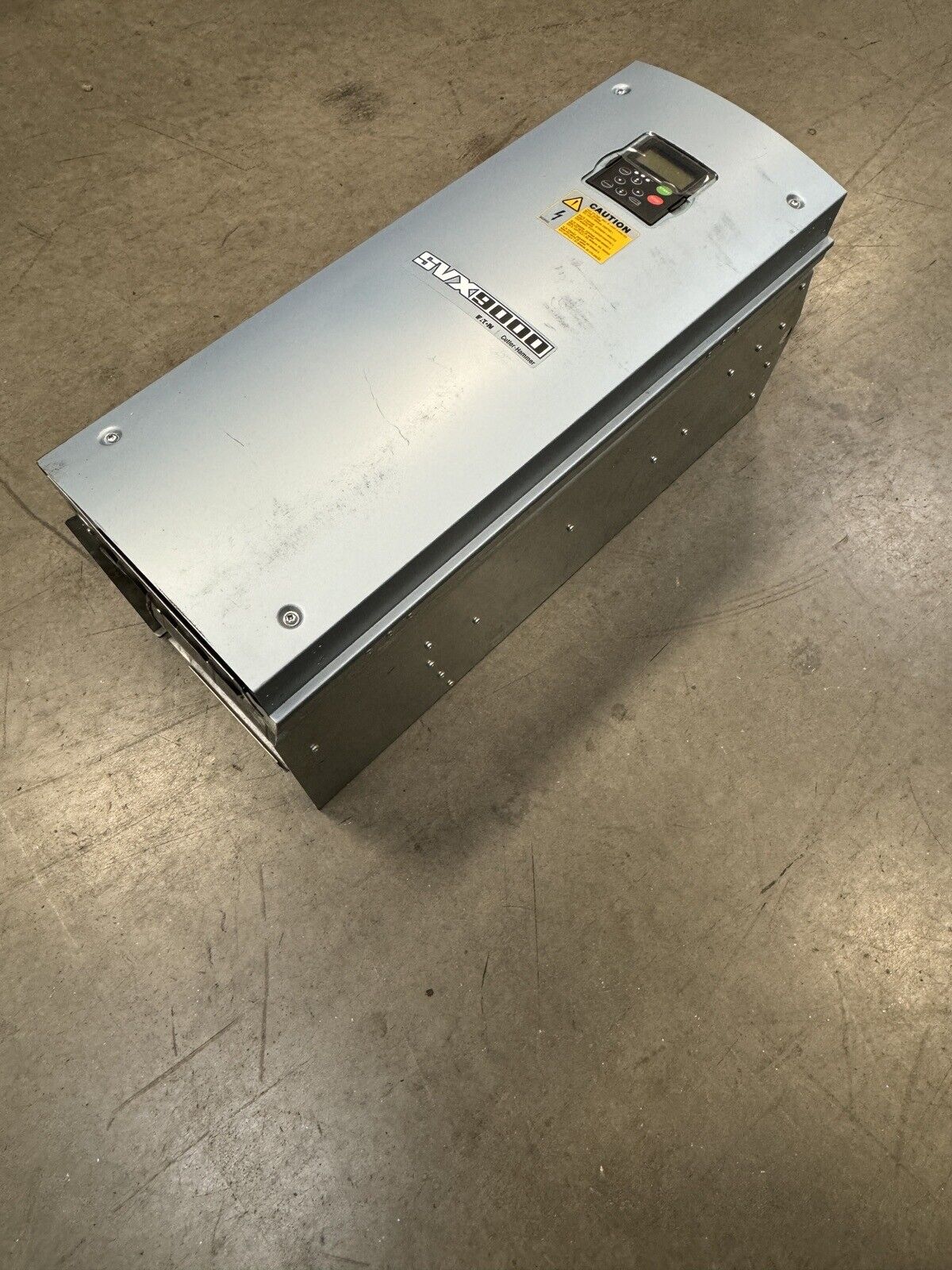 SVX100A14A1N1 Cutler Hammer 140A 460V 100HP SVX9000