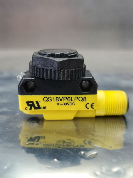 Banner QS18VP6LPQ8 Photoelectric Sensor 10-30 VDC.                          5D-5