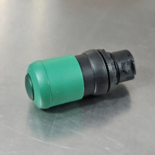 ALLEN BRADLEY 800FP-LMP43 PUSH PULL GREEN ILLUMINATED 40MM PLASTIC. L    oc 4E-6