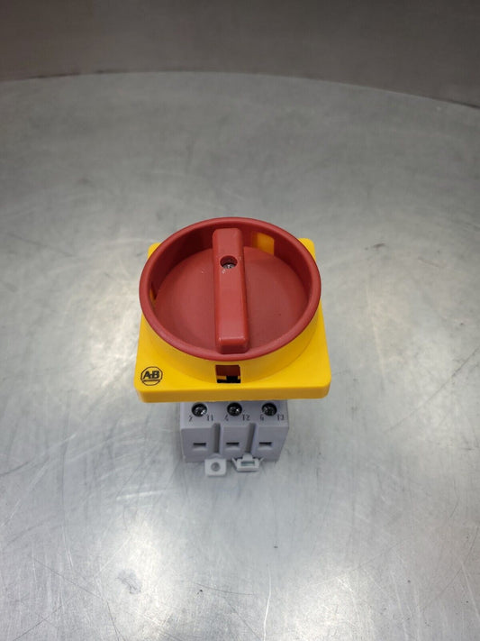 Allen Bradley 194E-A32-1753 Disconnect Switch w/ Operator Handle.           4E-5