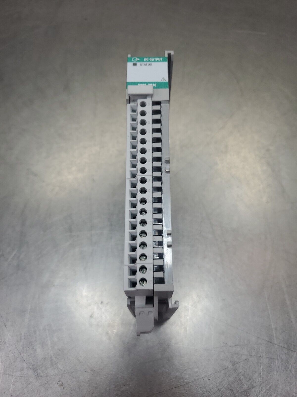 Allen-Bradley 5069-OB16/A FW 2.014 Compact 5000 DC Output Module.           3B-9