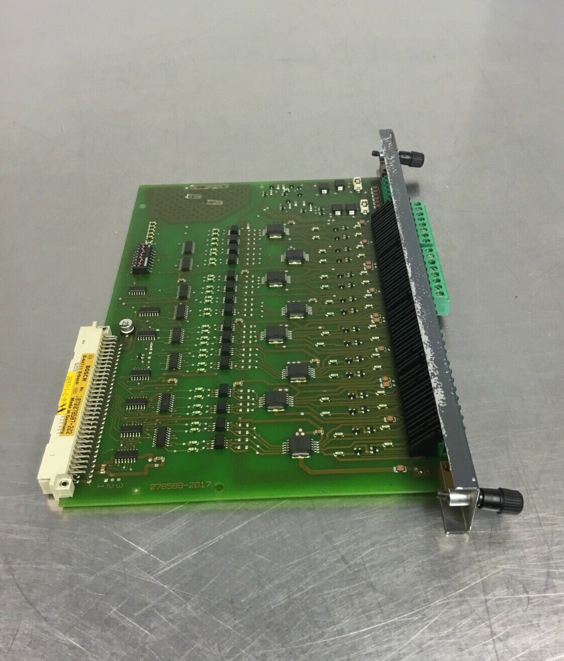 Bosch A24V O.5A Esf 1070078587-202    3B