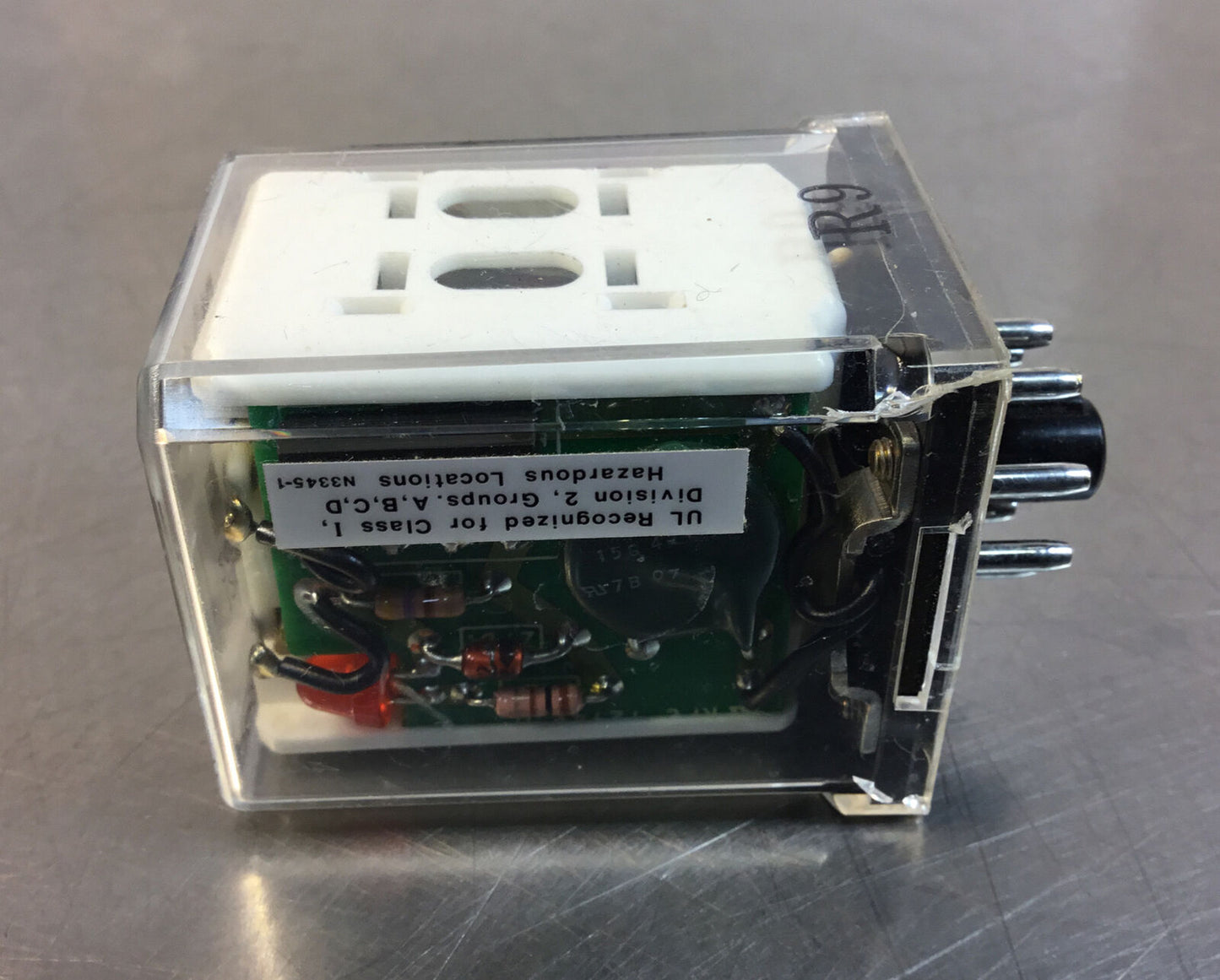 Yaskawa  RB3P-G30DU  Control Relay    4C