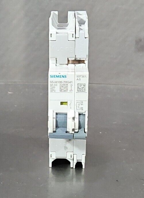 Siemens 5ST3010-0HG Auxiliary Circuit Switch.                             4E-17