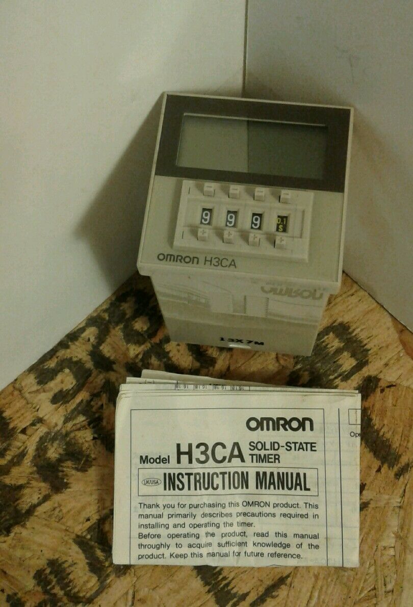 Omron Timer H3CA-8  8 Pin 200/220/240 VAC 12 VA Max 3A  - NEW IN BOX      4B