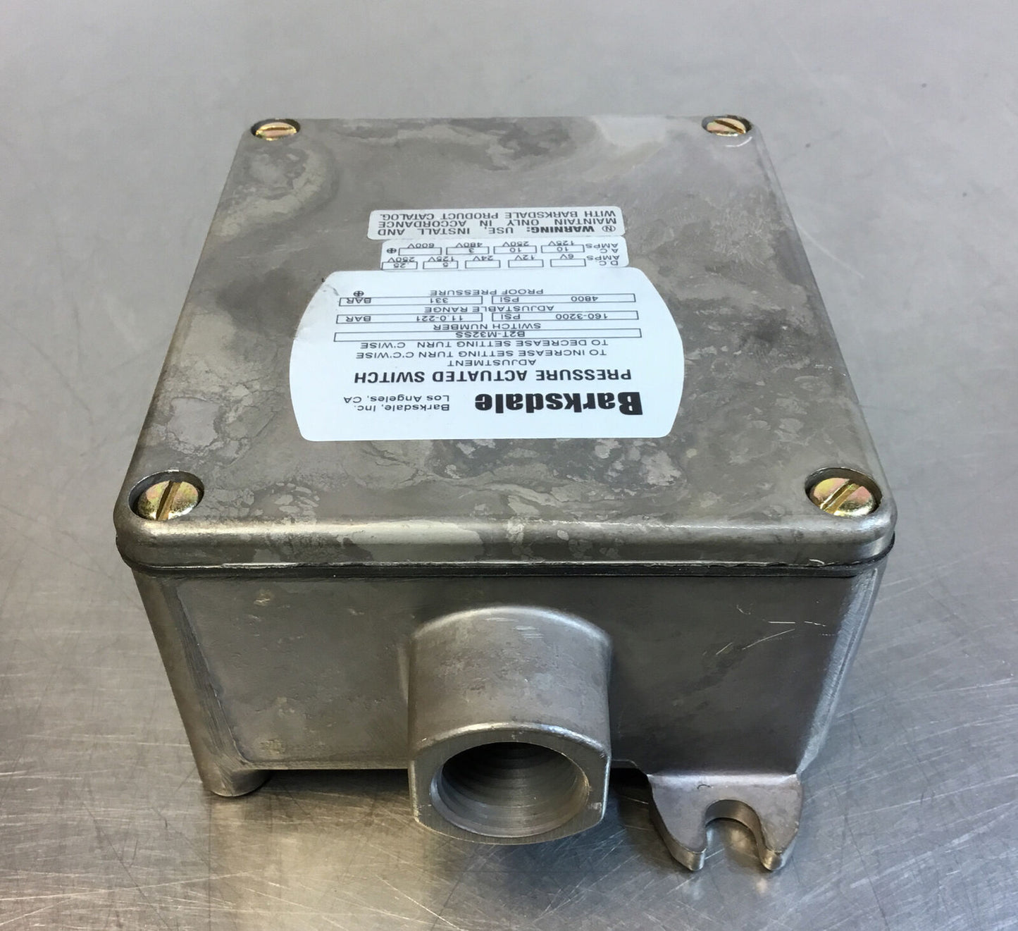 Barksdale Pressure Activated Switch B2T-M32SS 160-3200 PSI 4800 Proof Press  6C
