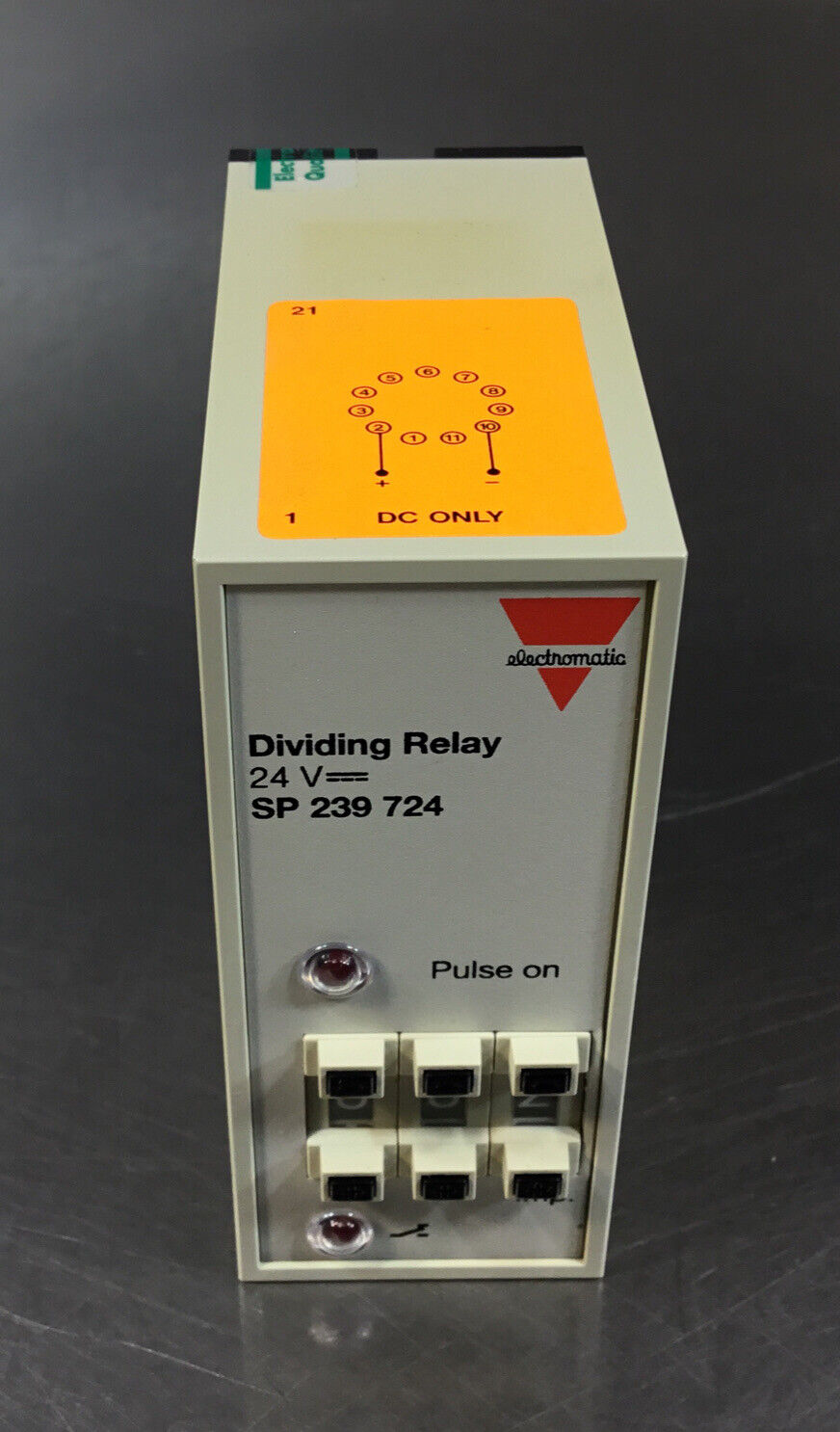 Carlo Gavazzi  SP239724  Dividing Relay 24VDC     4B-1