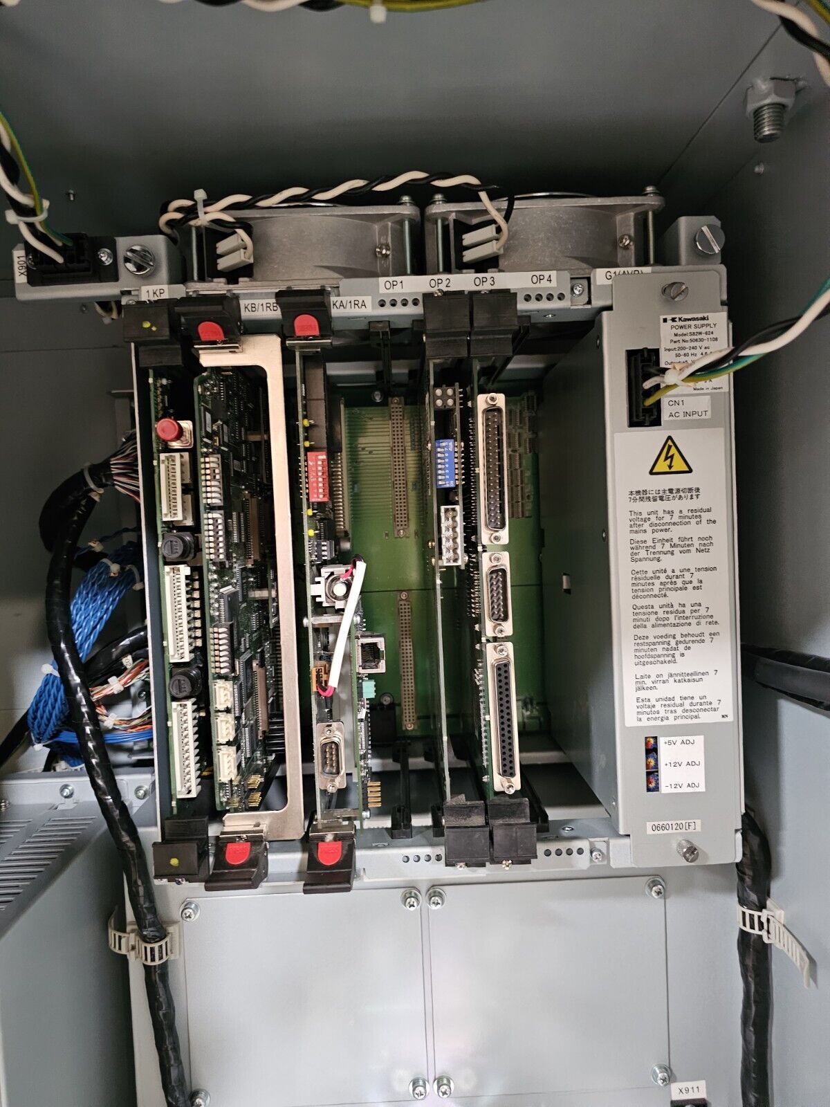 Kawasaki ZZX300S B Robot w/ D32F D001 CONTROL CAB/50817-1347 Teach PENDANT