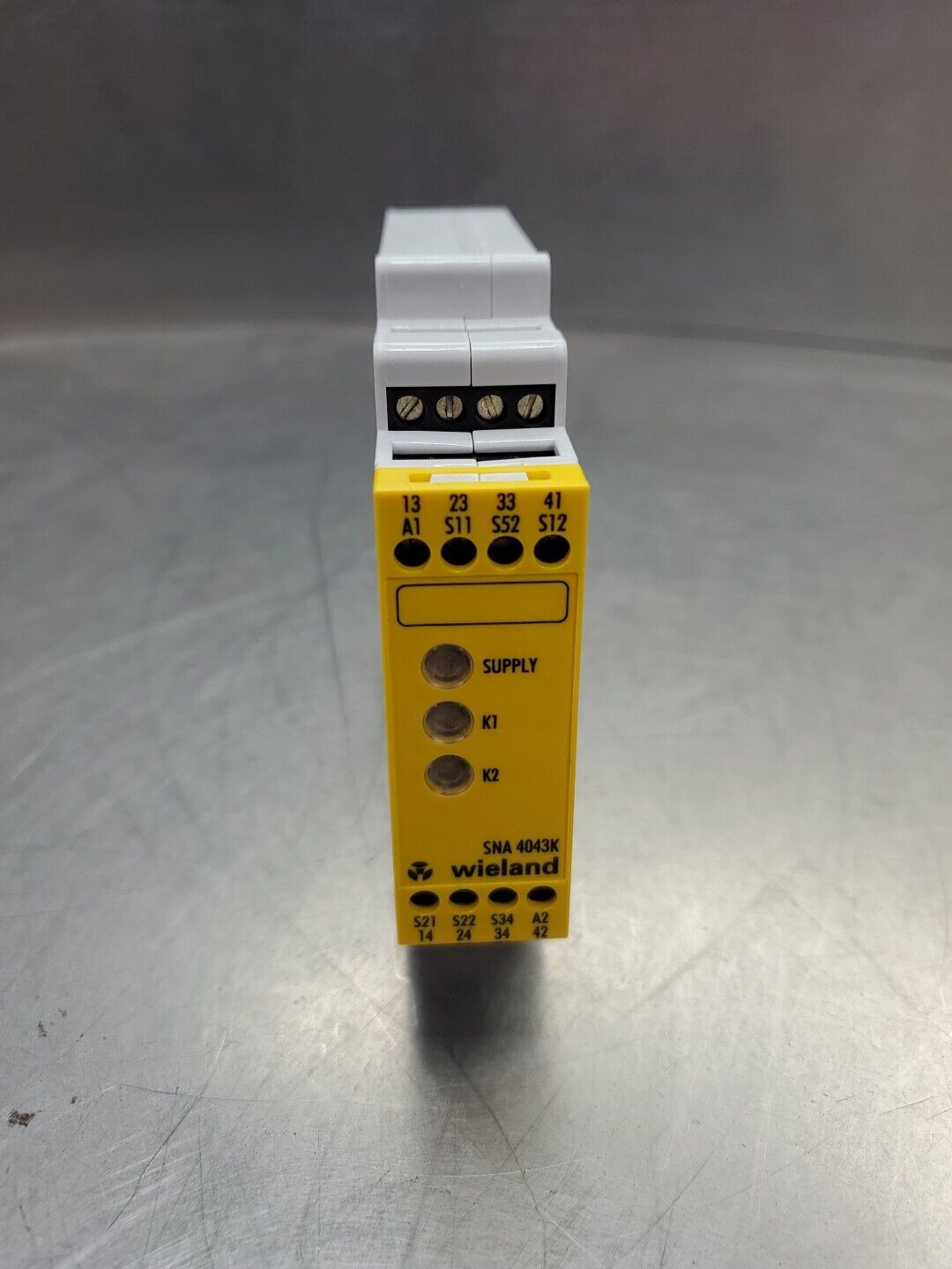 Wieland SNA 4043K A-02 Safety Relay (R1.188.1680.0)                        3E-25