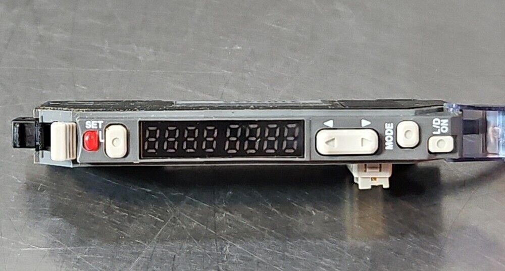 KEYENCE FS-V22RP OPTIC SENSOR NSMP.                            3C-16