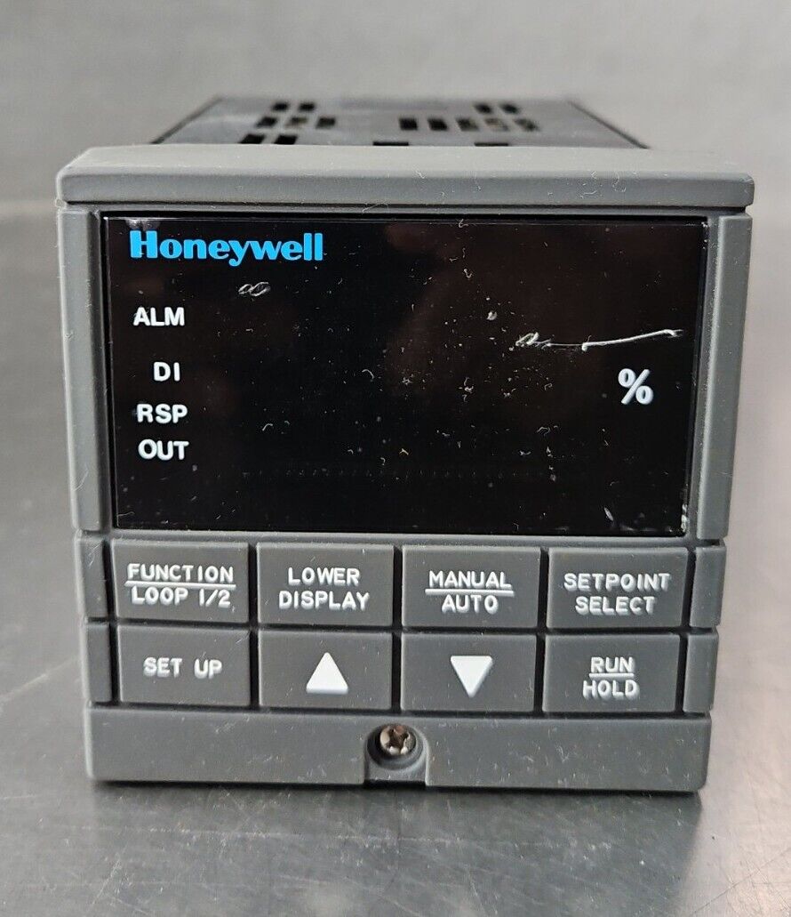 Honeywell UDC3000 Versa-Pro Temperature Controller.                        5E-15