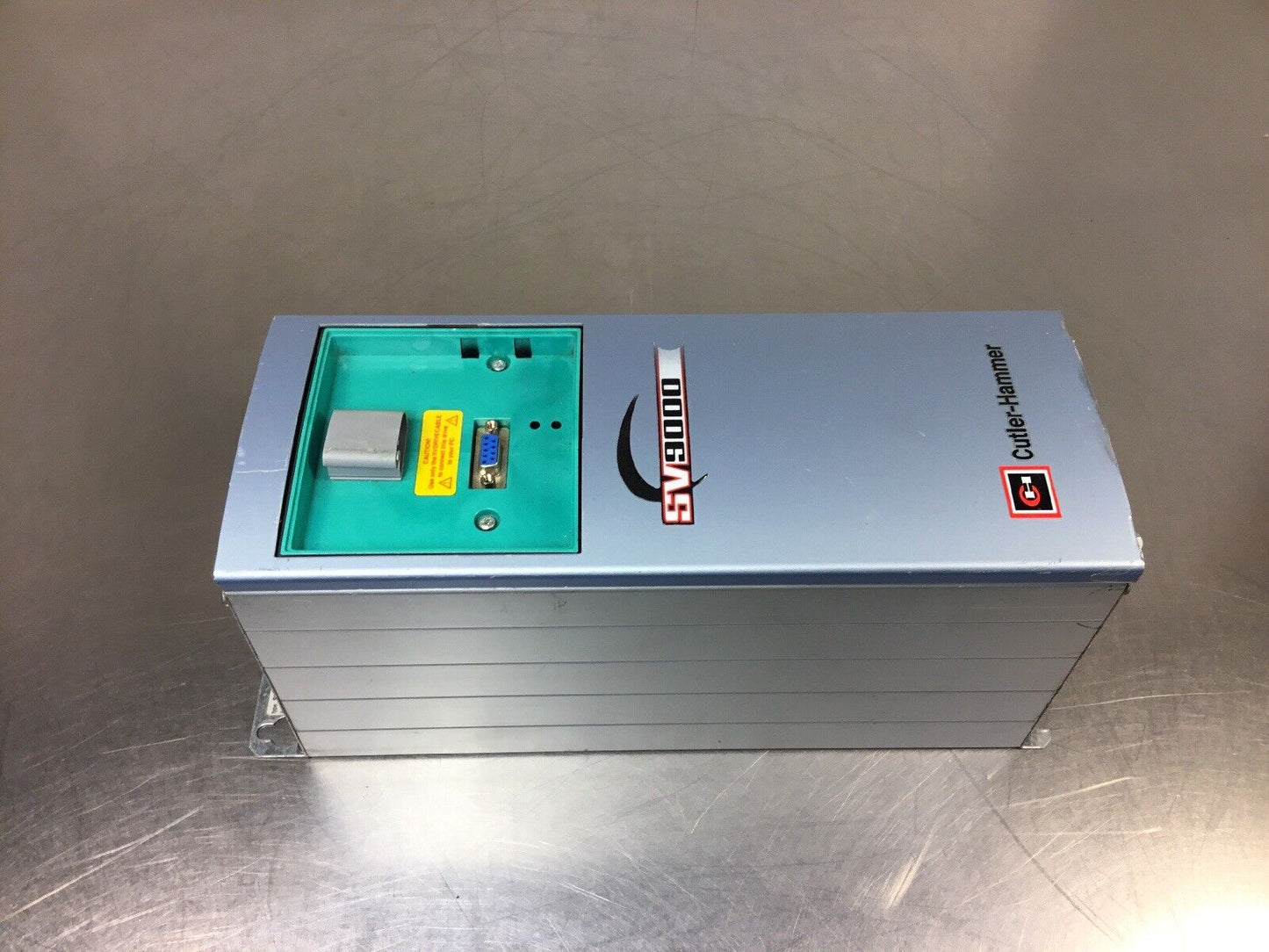 CUTLER HAMMER SV9F10AC-5M0B00 Drive 1.0HP 3Ph 440-500V 2.5/3.0A     1B