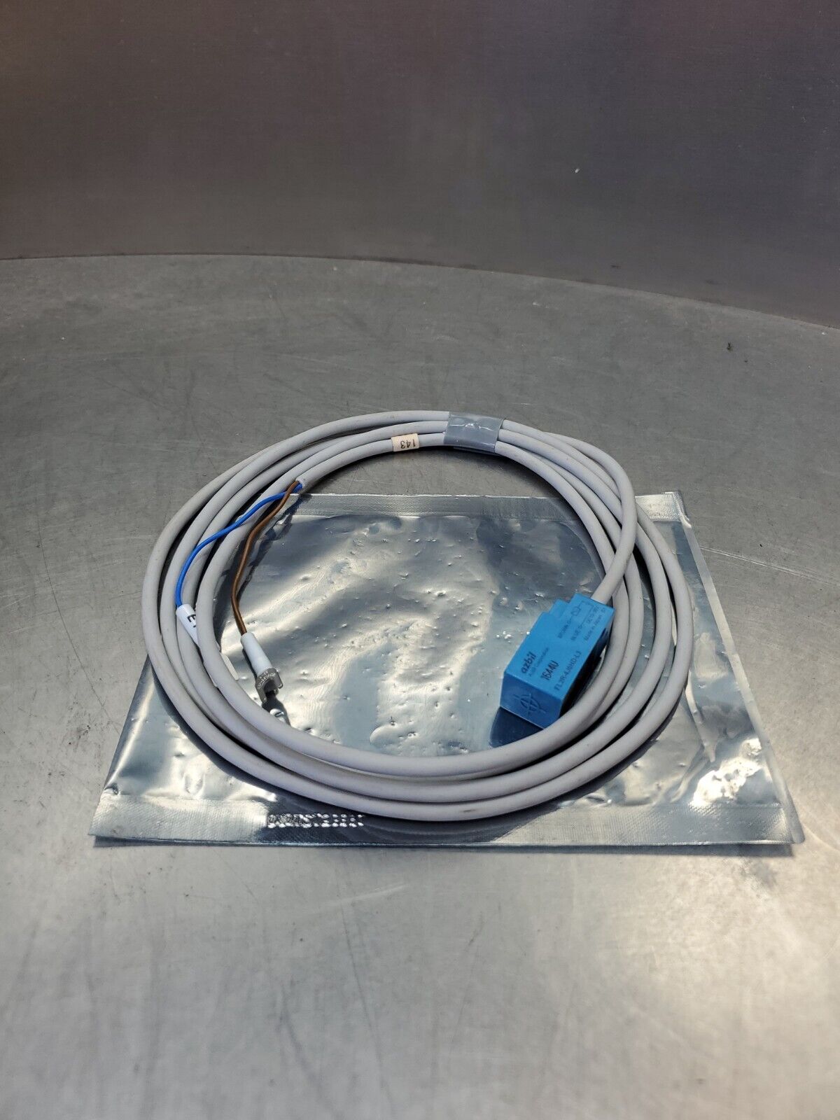 Azbil Corporation 1644U FL2R-4J6HD-L3 Sensor.                                5D