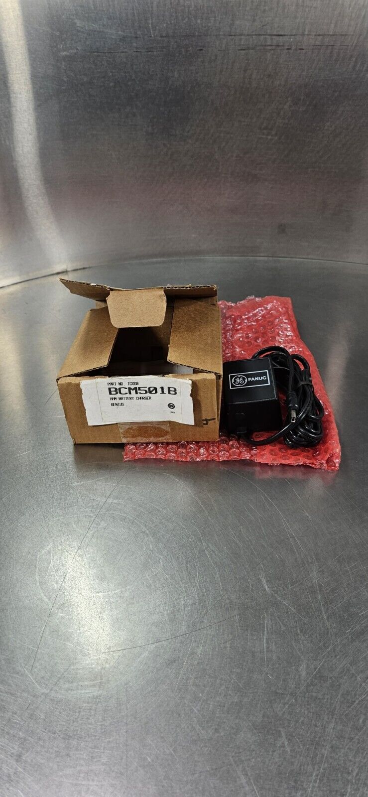 GE Fanuc IC66ОВСM5OIВ BATTERY CHARGER.                                    Loc 1E
