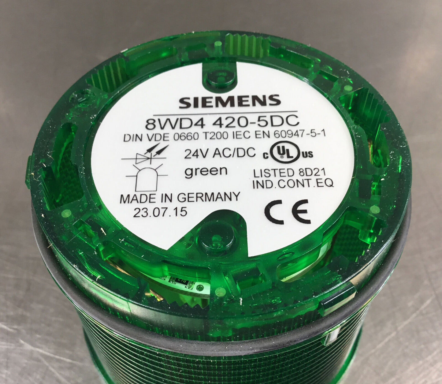 NEW SIEMENS  8WD4-420-5DC  GREEN ROTATING LIGHT ELEMENT      3E-17