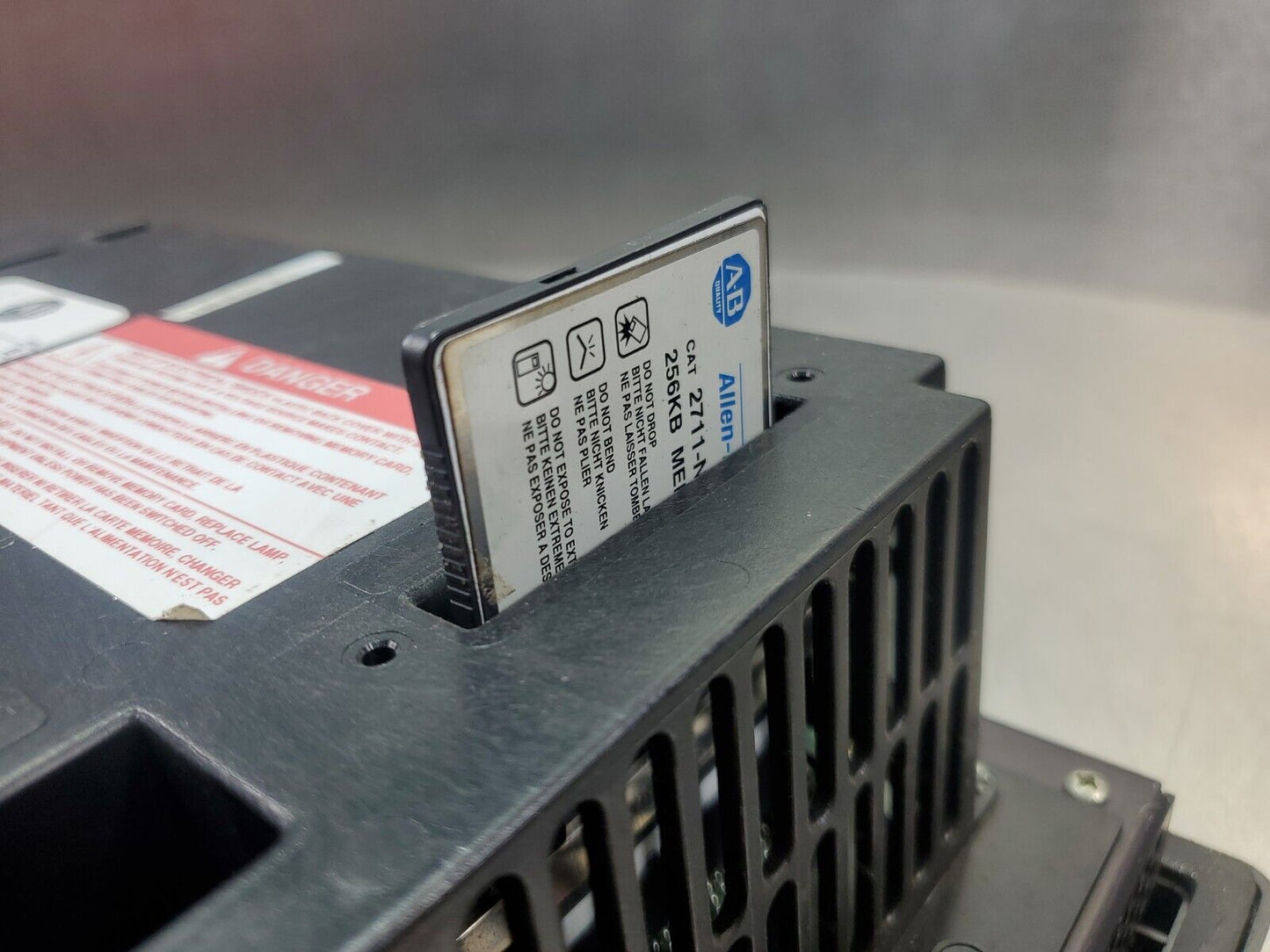 ALLEN-BRADLEY 2711-K9C9 Ser. B Rev. A FRN 2.03 PANELVIEW 900 HMI Panel.       2D