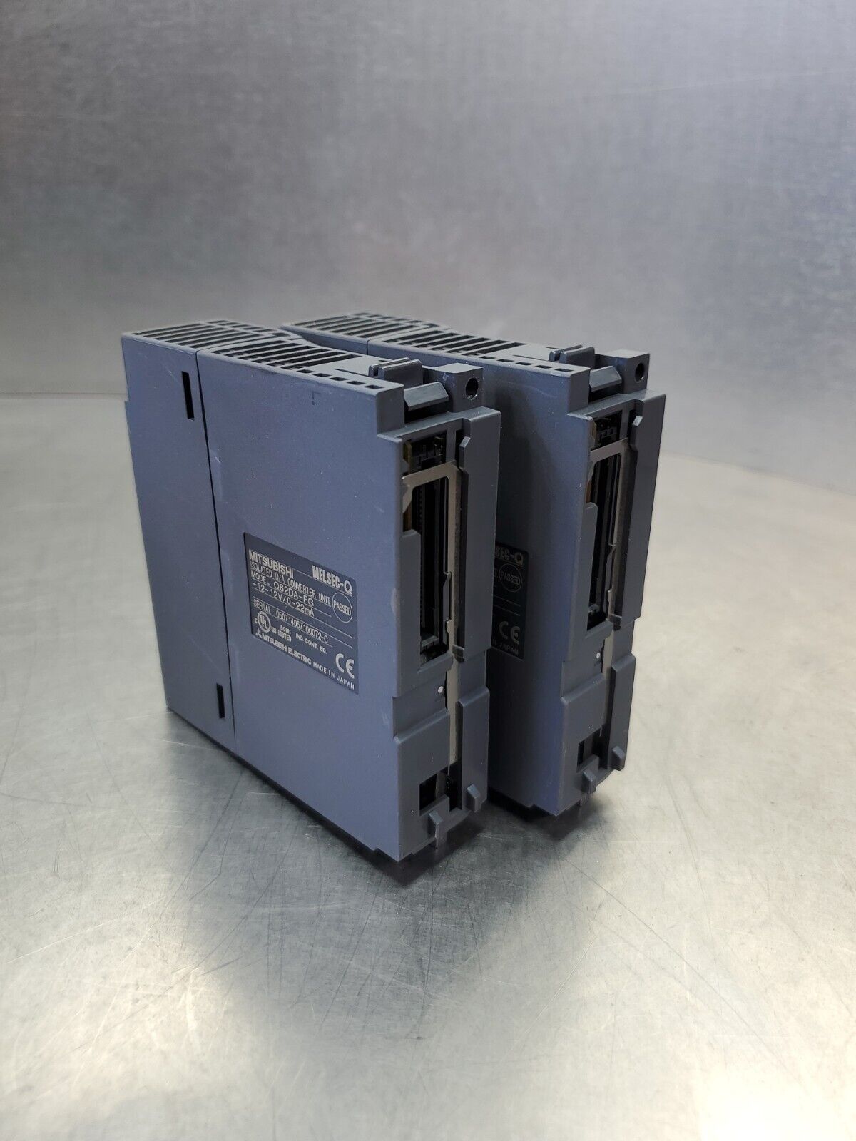 Lot of 2 Mitsubishi Q62DA-FG Isolated D/A Converter -Missing Face Plate.  3C-22