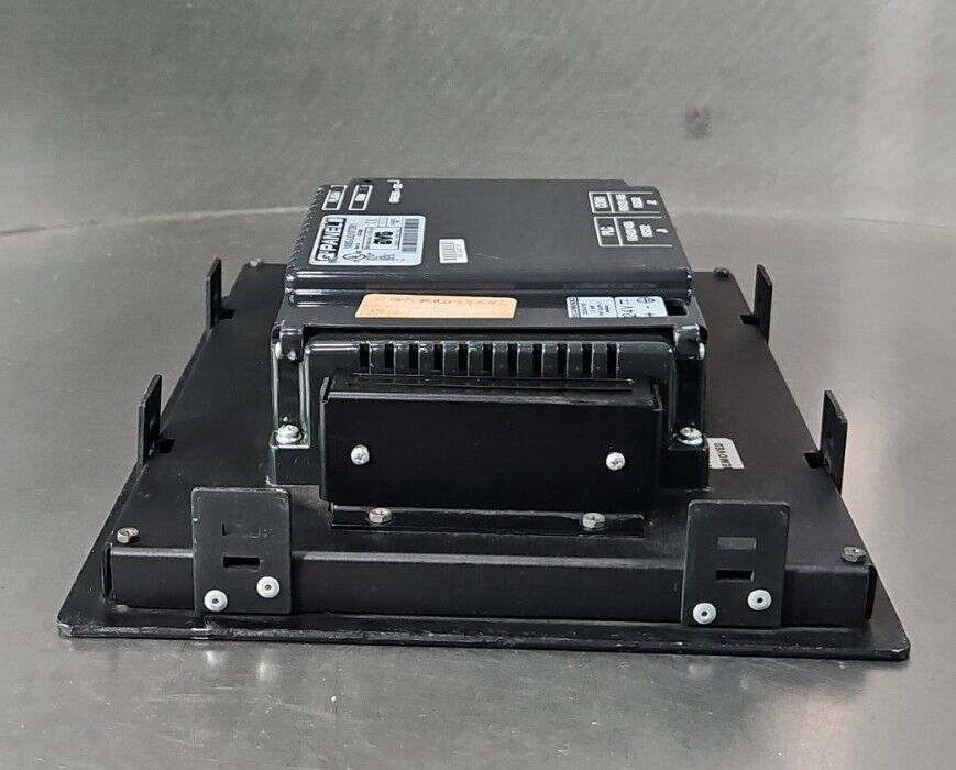 Uticor AVG Q2 100G-UQ10T2R1. Panel Operator Interface.      Loc 2D