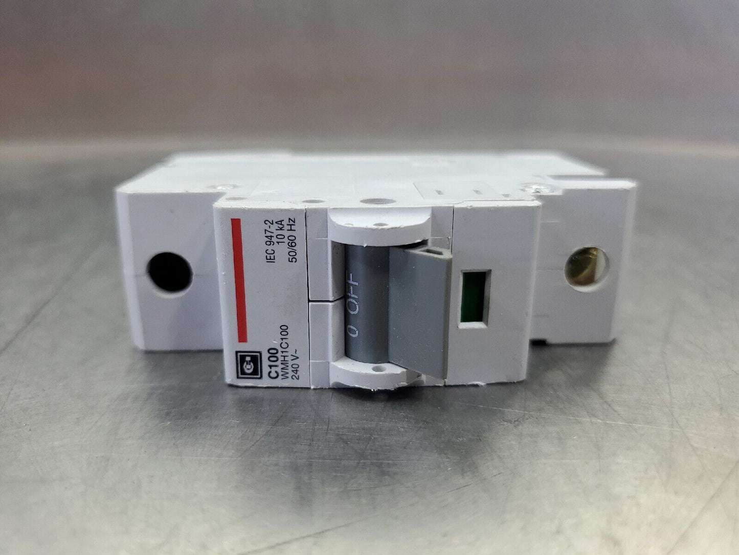 CUTLER-HAMMER C100 WMH1C100 240VAC 10kA 50/60Hz Circuit Protector.            4G